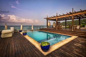 Main pool at White Pearl Resorts in Mozambique