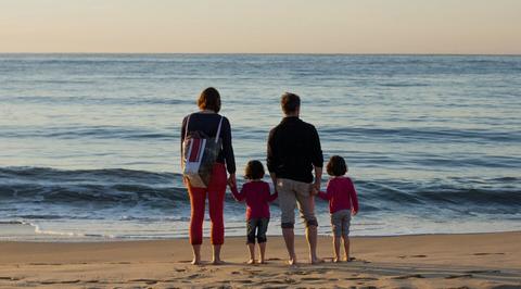 Family on holiday in Mozambique at Vilanculos and Ponta Membene